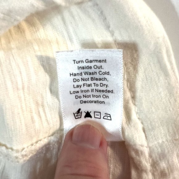 Coldwater Creek - Women's Size XL - Ivory Blouse With Flowers & Brown Squins - Picture 6 of 11